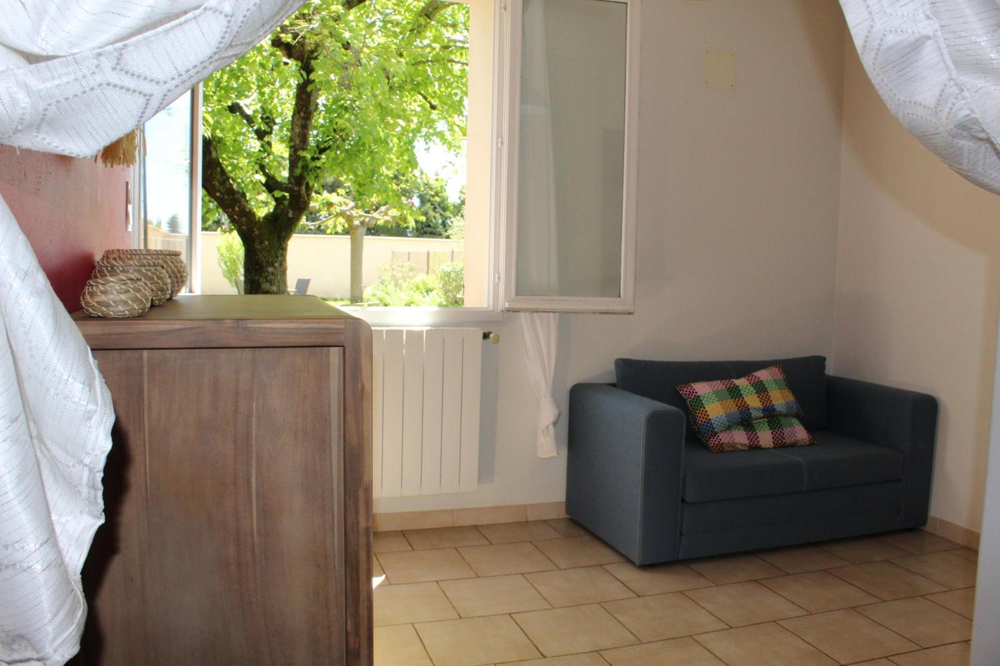Mas La Gentille ,,, A La Campagne , Beautiful Outdoor , Swimming Pool , Pool House , Nice Green Garden , Bbq ,,, Only For You , Pour Passer Un Sejour Inoubliable Pernes-les-Fontaines Zewnętrze zdjęcie