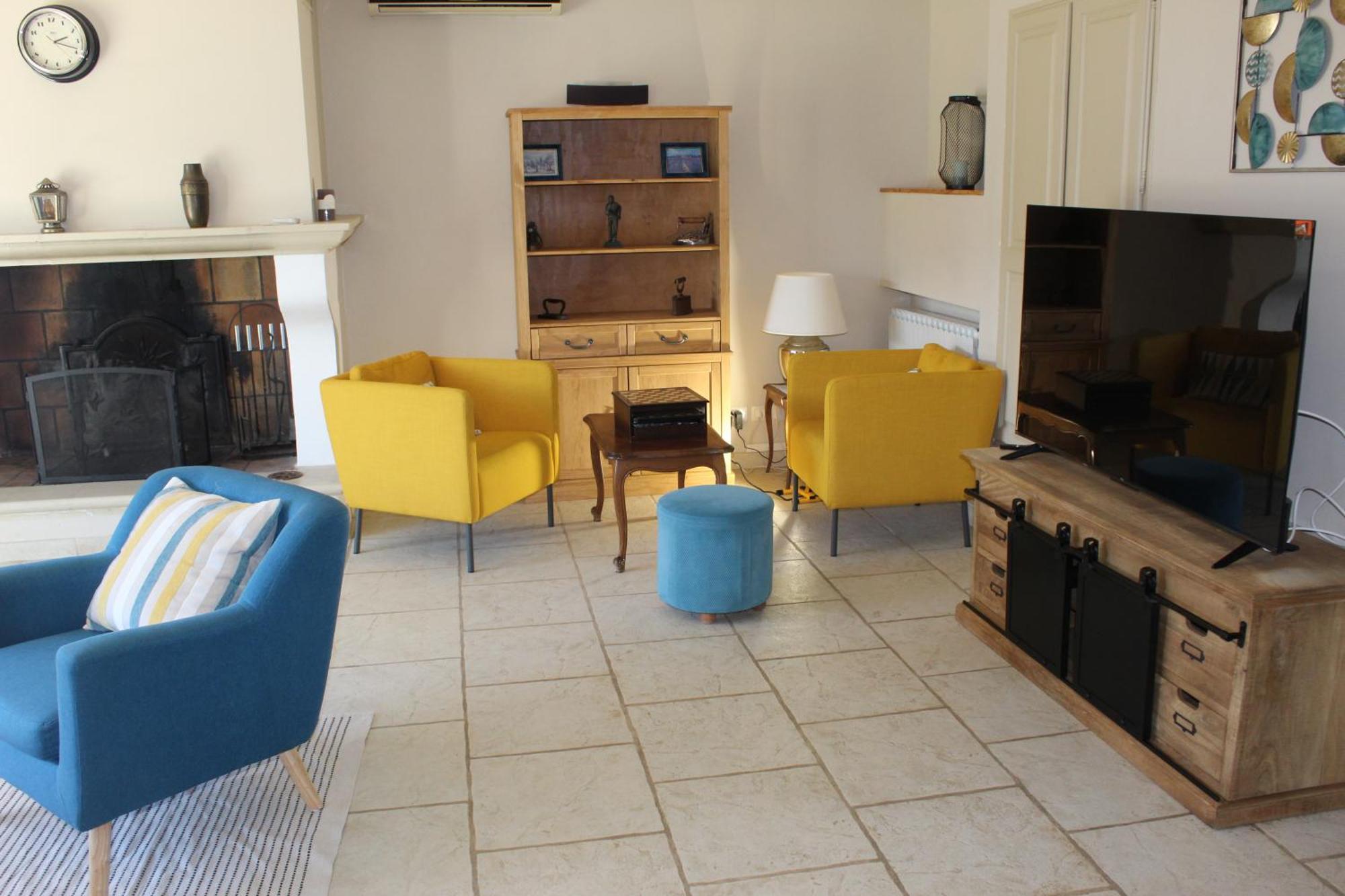 Mas La Gentille ,,, A La Campagne , Beautiful Outdoor , Swimming Pool , Pool House , Nice Green Garden , Bbq ,,, Only For You , Pour Passer Un Sejour Inoubliable Pernes-les-Fontaines Zewnętrze zdjęcie