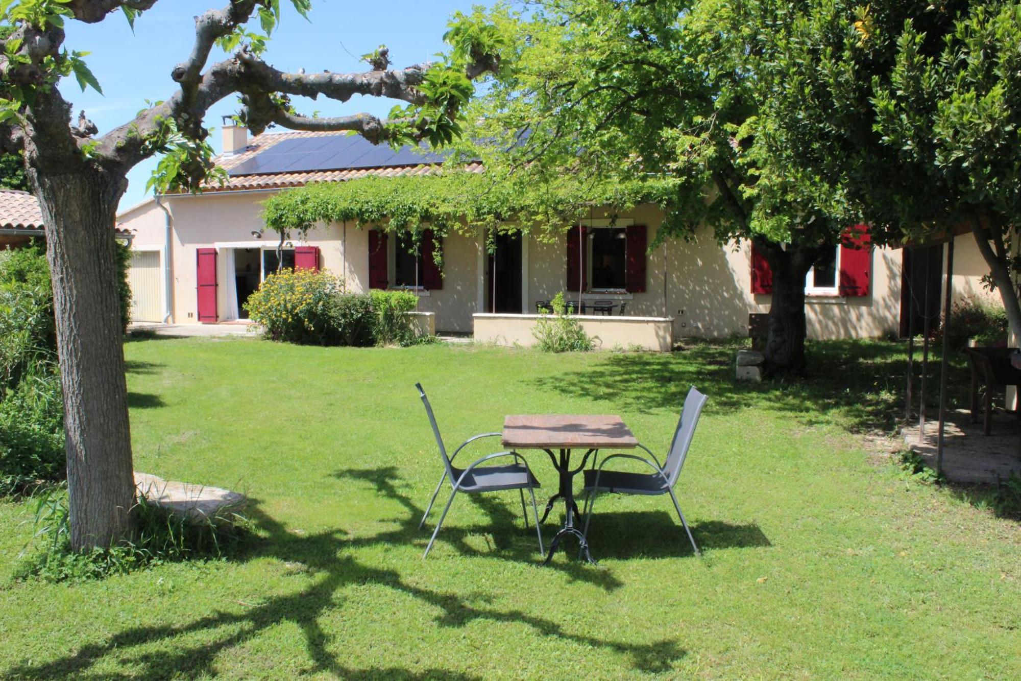 Mas La Gentille ,,, A La Campagne , Beautiful Outdoor , Swimming Pool , Pool House , Nice Green Garden , Bbq ,,, Only For You , Pour Passer Un Sejour Inoubliable Pernes-les-Fontaines Zewnętrze zdjęcie